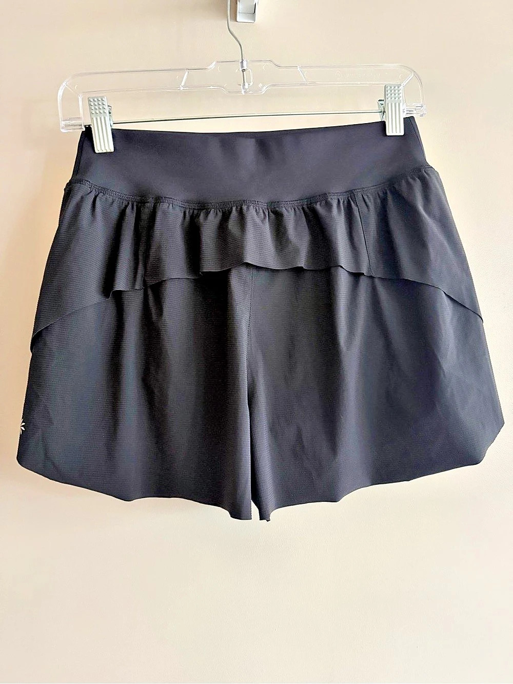 Athleta Ruffle Run Short Ruffle Athletic Shorts Black XS Like New